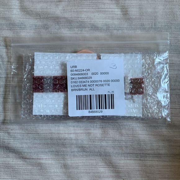 NWT UO rosette choker - Picture 9 of 9